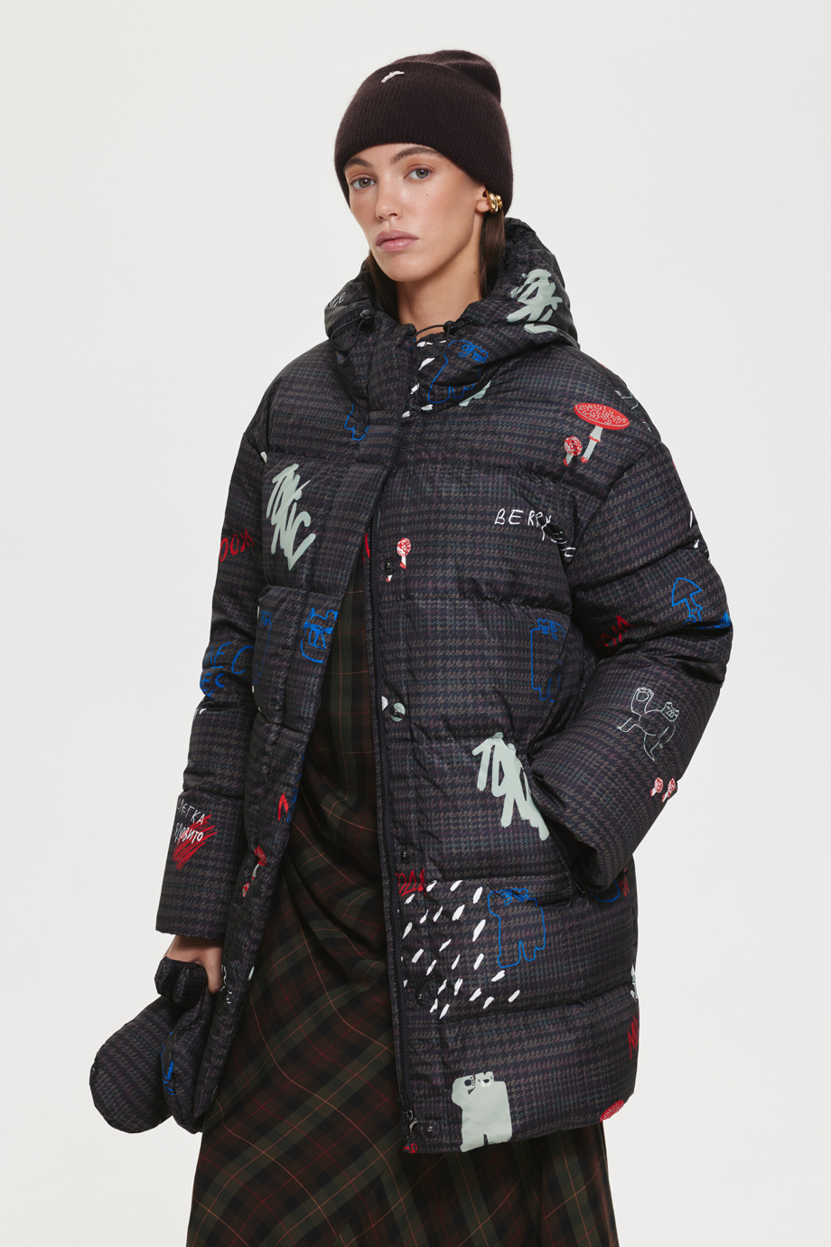 Пуховик с принтом