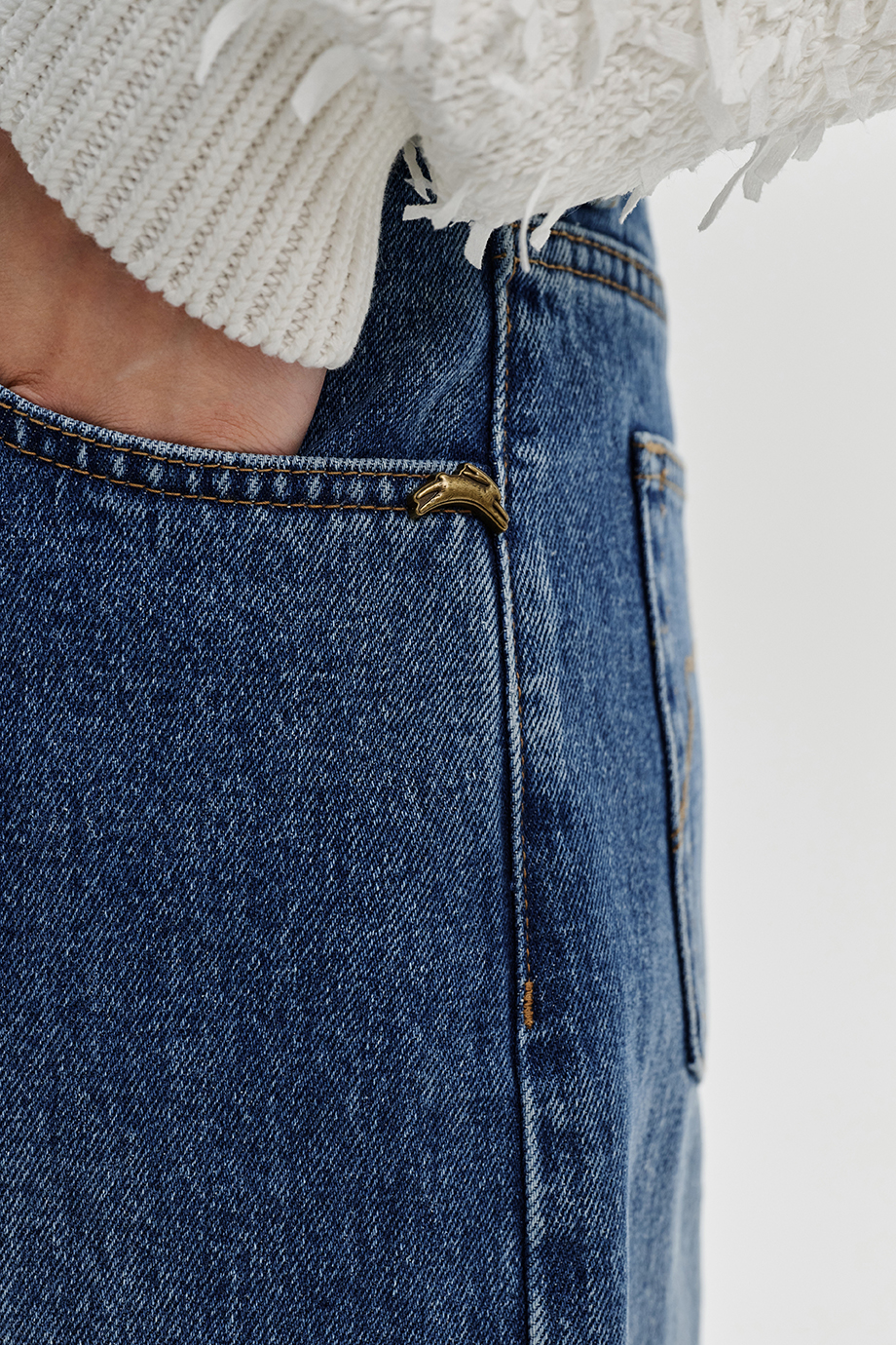 Джинсы Tapered