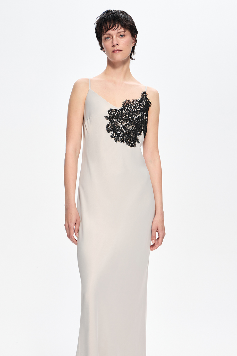 Платье-комбинация с кружевом