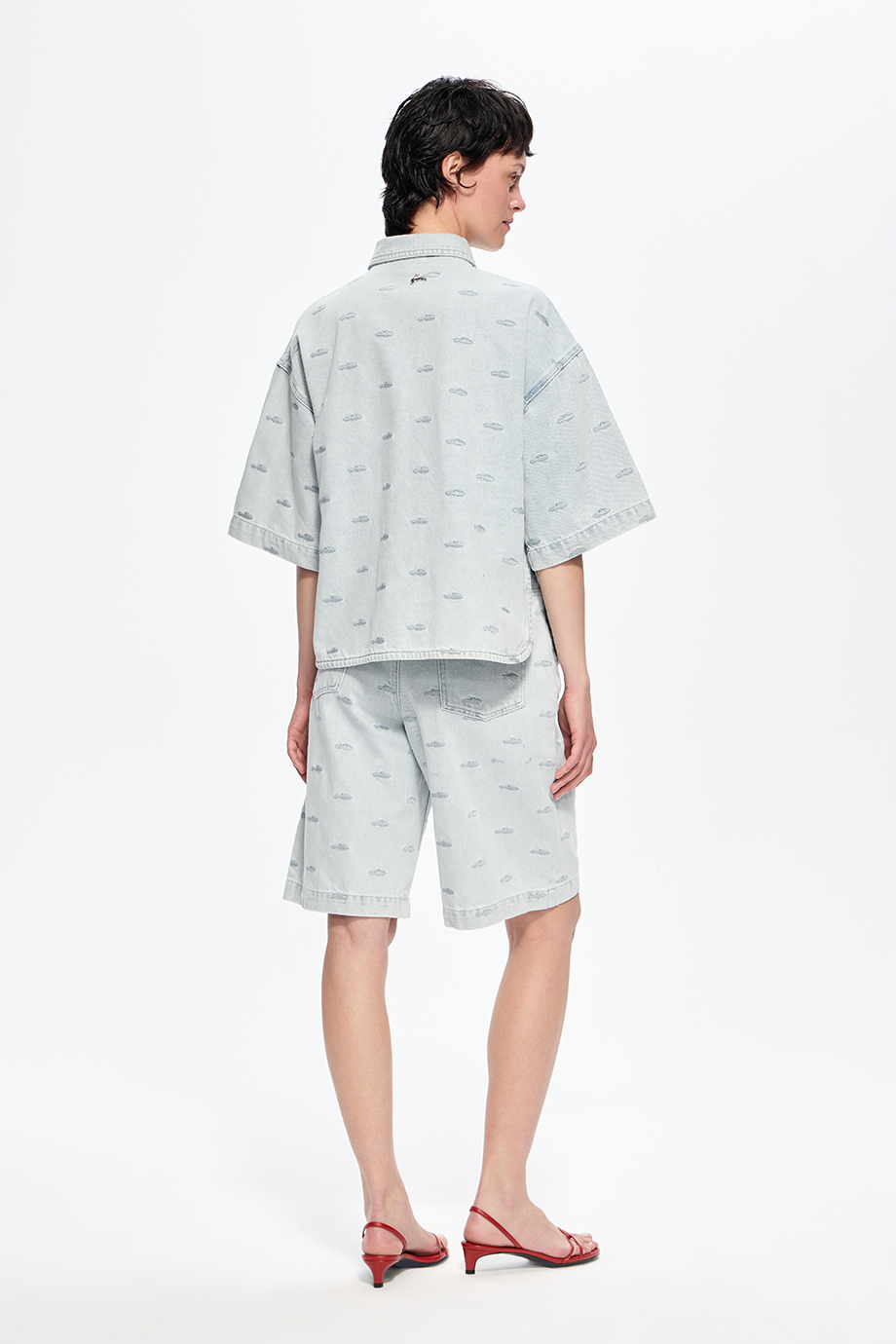 Рубашка джинсовая