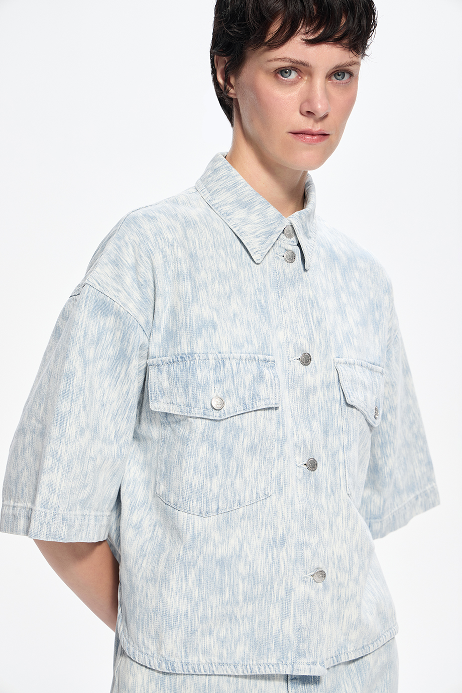 Рубашка джинсовая