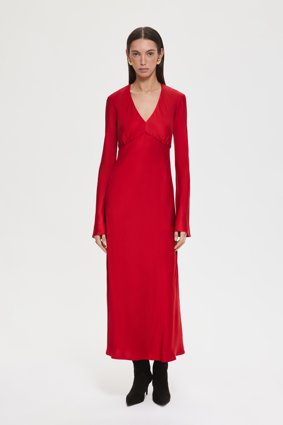 Платье полуприлегающее