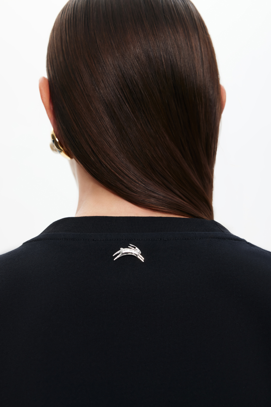 Футболка с принтом и вышивкой