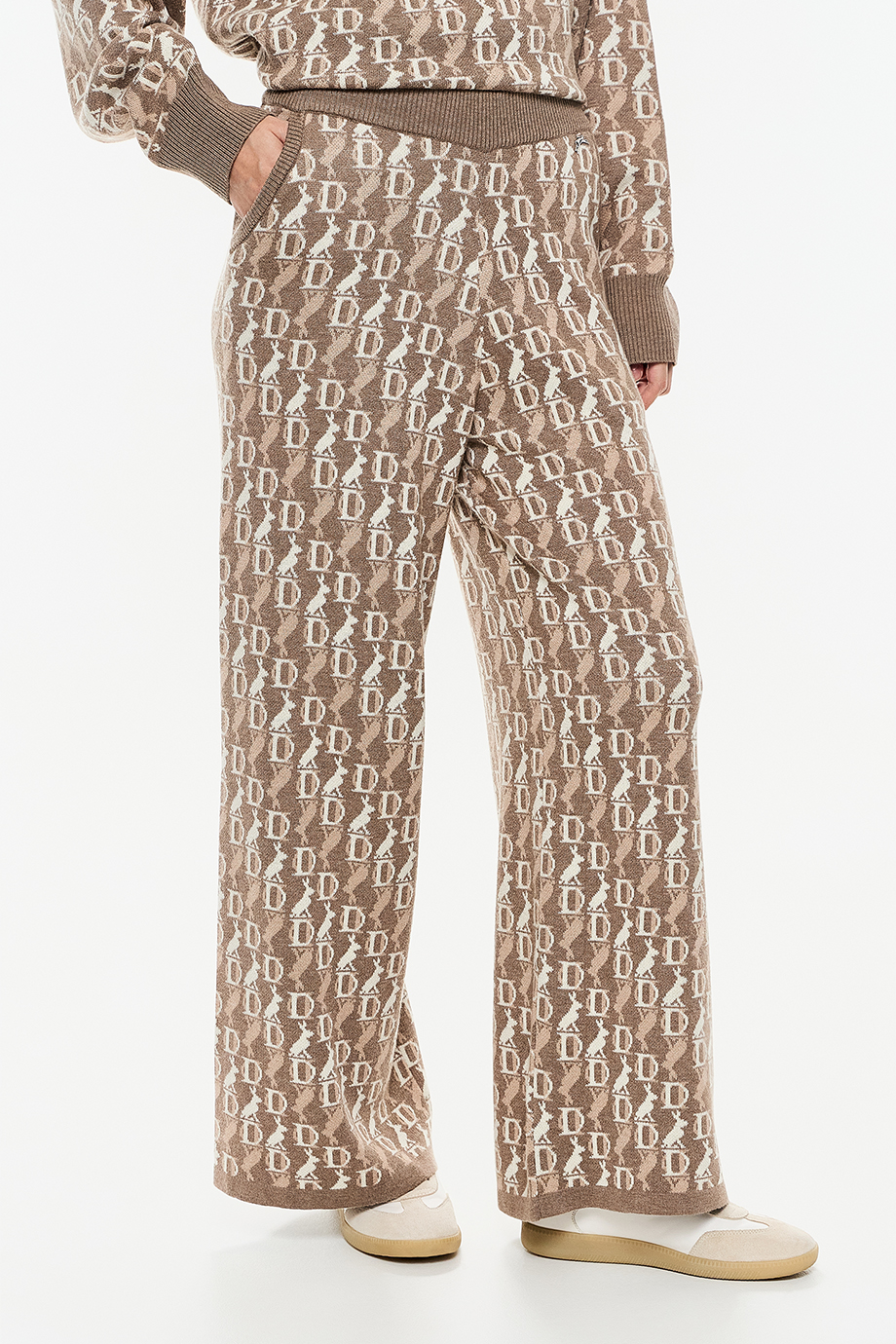 Брюки вязаные с лого-паттерном