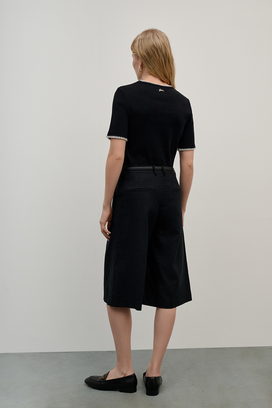 Футболка с вышивкой