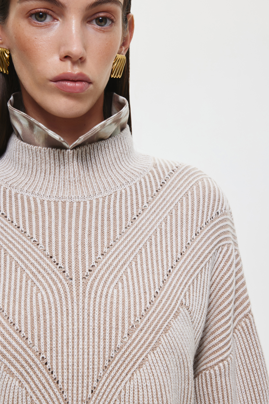 Вязаный джемпер