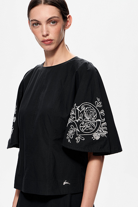 Рубашки и блузки