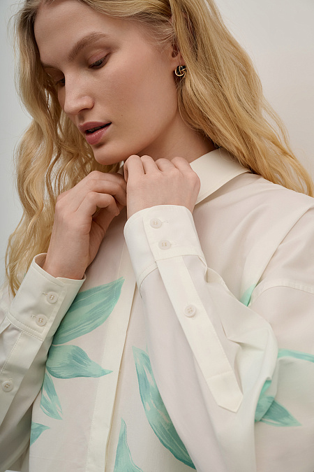 Рубашки и блузки