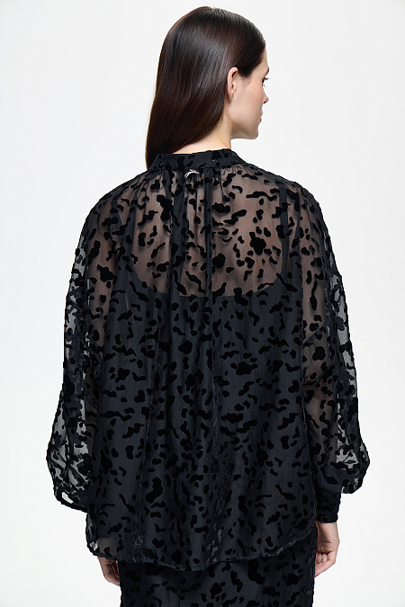 Рубашки и блузки